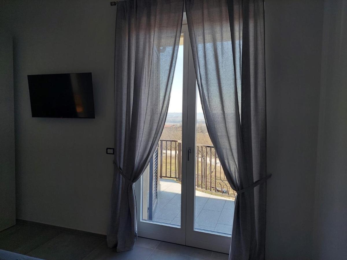 La Casa In Rivalta Villa Verduno Екстериор снимка