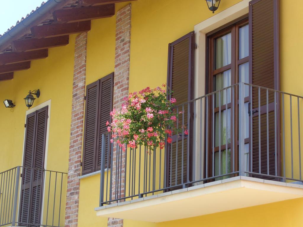 La Casa In Rivalta Villa Verduno Екстериор снимка